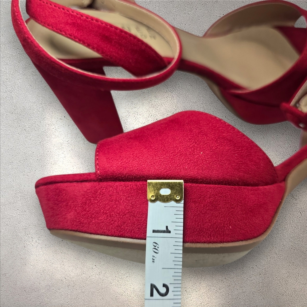 The Journee Collection Nairri Platform Strappy Sandals Size 10 - Picture 9 of 12